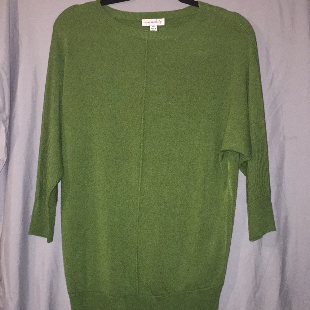 Great sweater that can be dress down or dress up